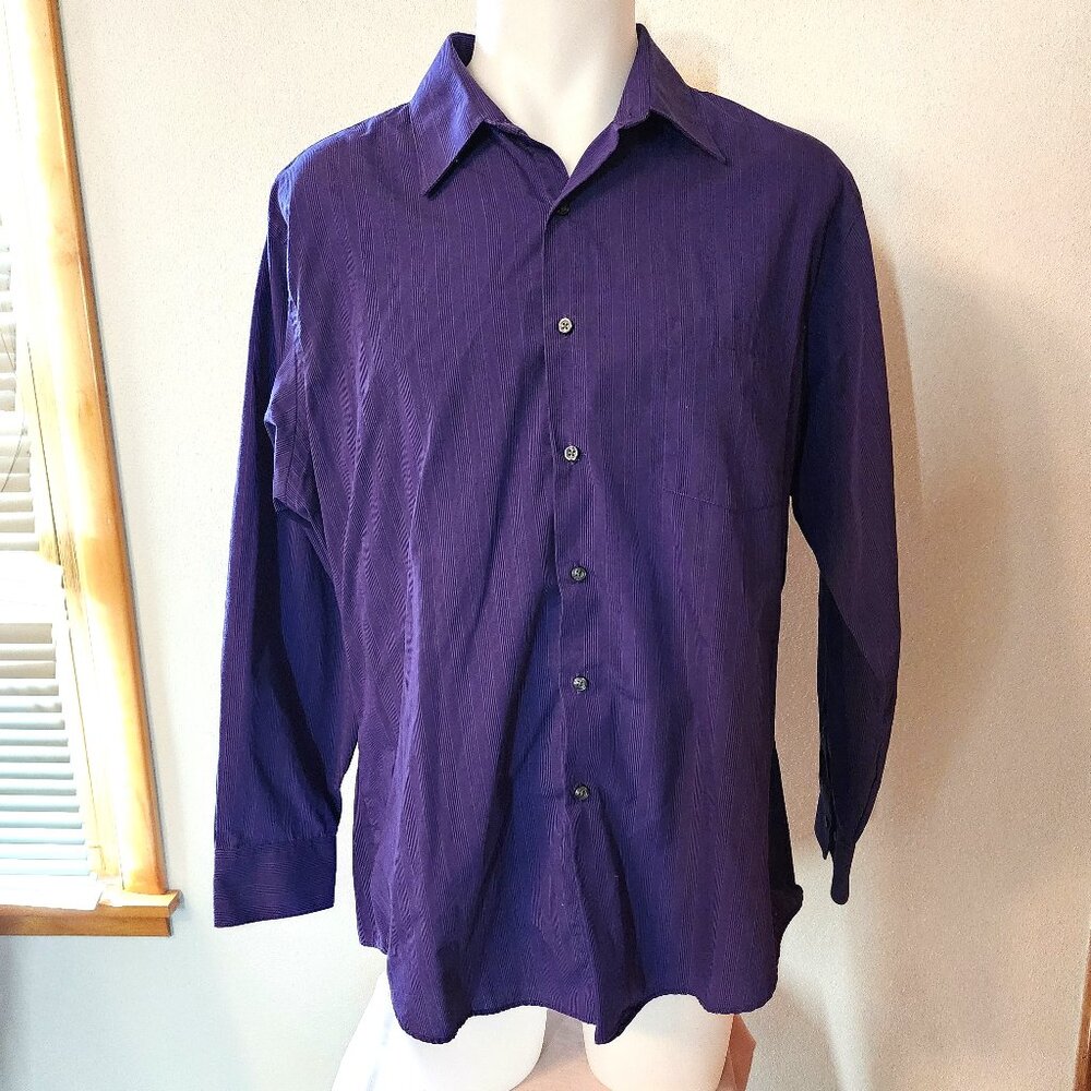 Van Heusen Dress Shirt Men's XL 17.5 32/33 Purple Fitted Wrinkle Free EUC #549